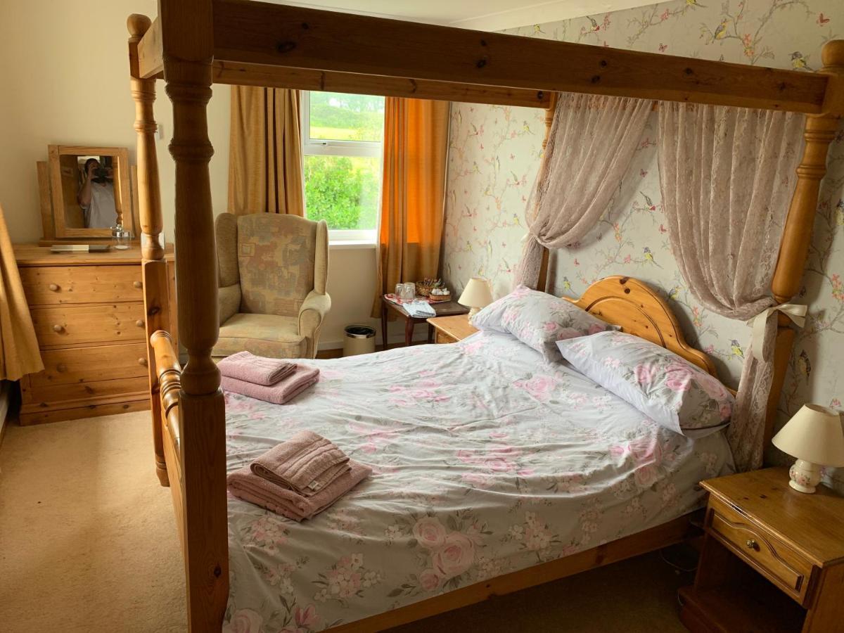 Longstone Farm Bed & Breakfast Хелстън Екстериор снимка