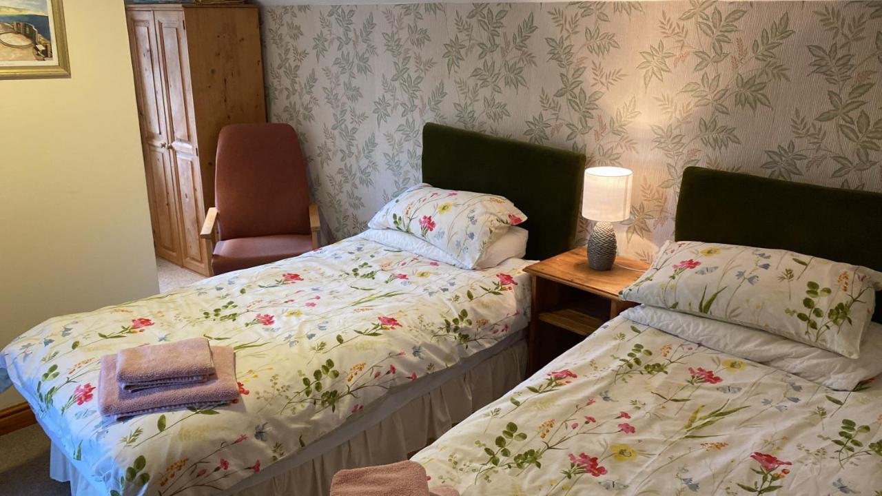 Longstone Farm Bed & Breakfast Хелстън Екстериор снимка